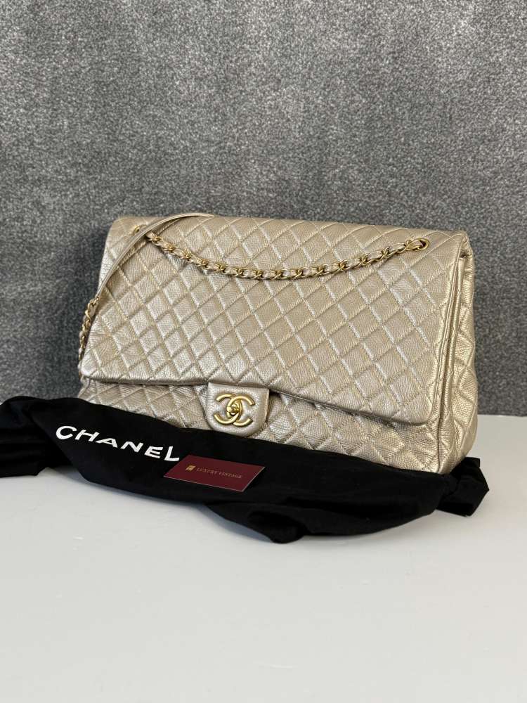 Chanel vintage XL Jumbo