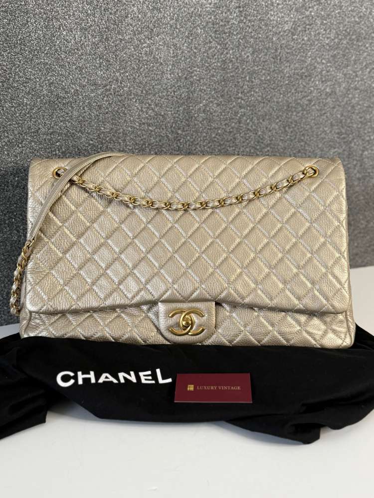 Chanel vintage XL Jumbo