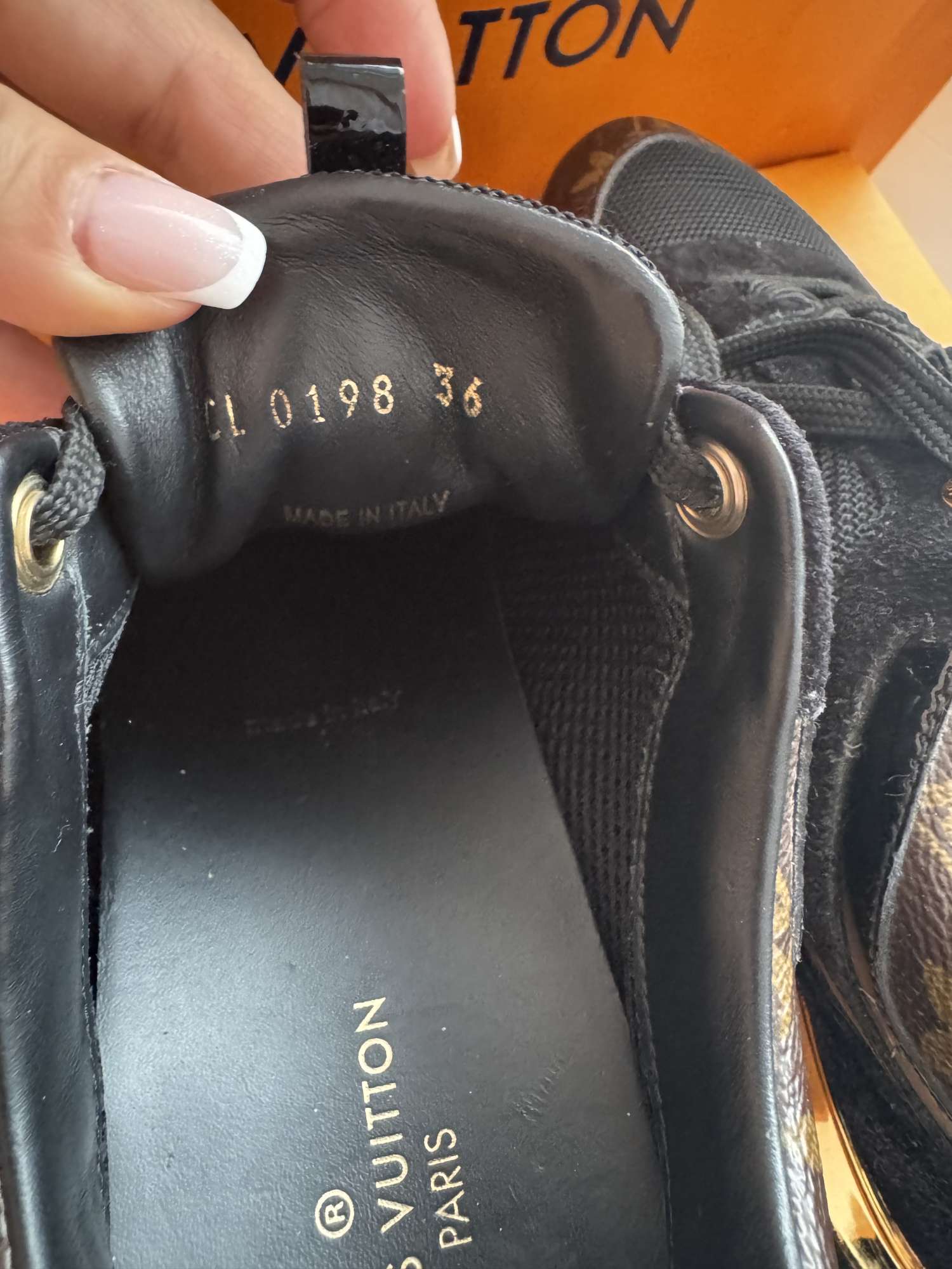 Louis Vuitton run away tenisky