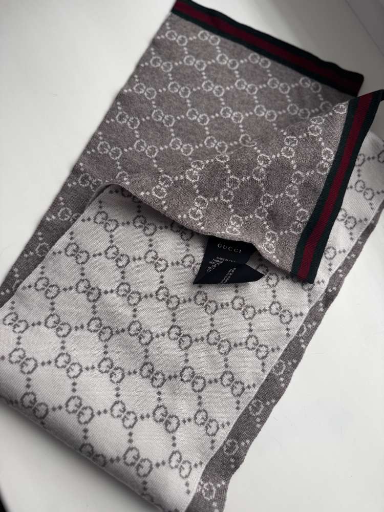 Gucci šal