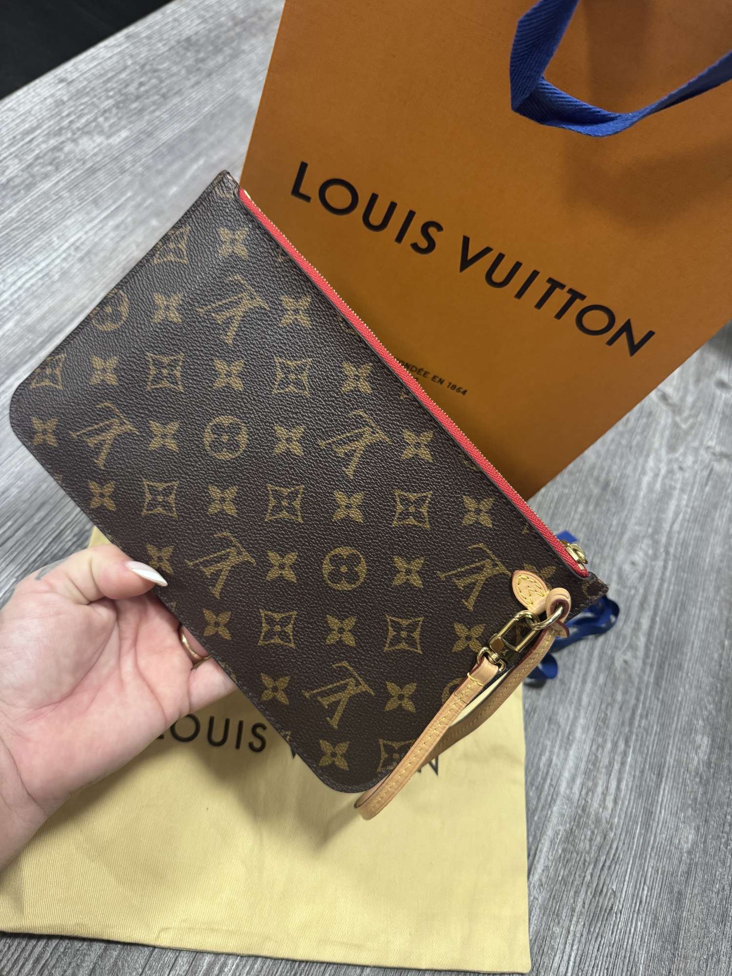 Louis Vuitton Pochette