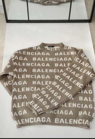 https://vipluxury.sk/Balenciaga sveter