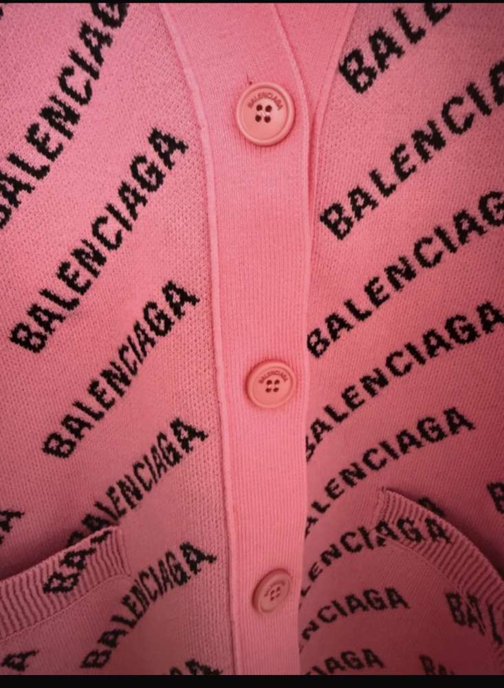 Balenciaga sveter