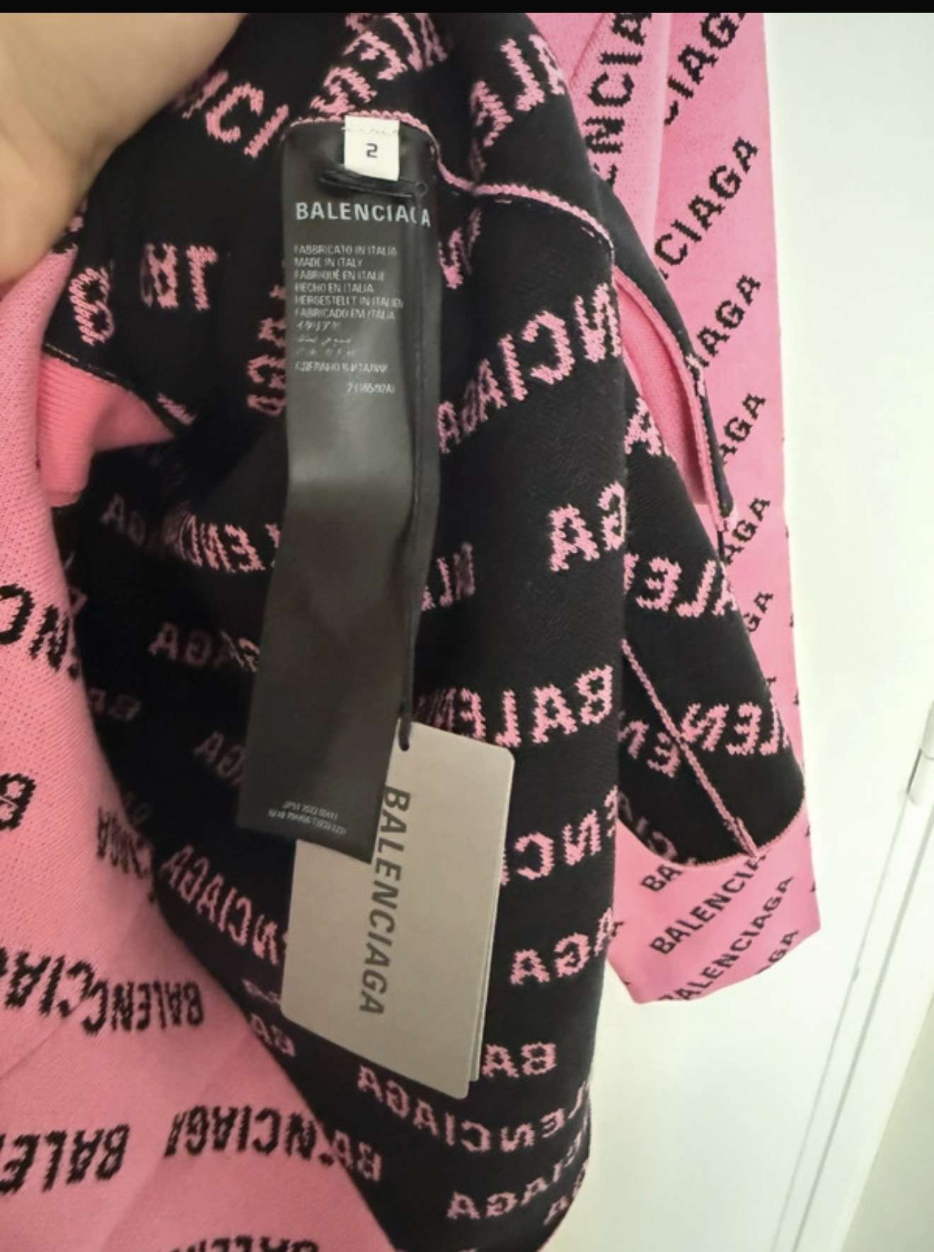 Balenciaga sveter