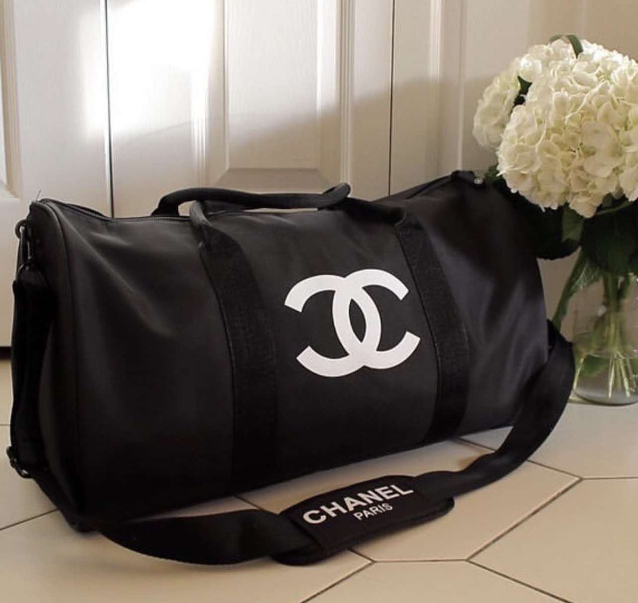 CHANEL BEAUTY ŠPORTOVÁ TAŠKA