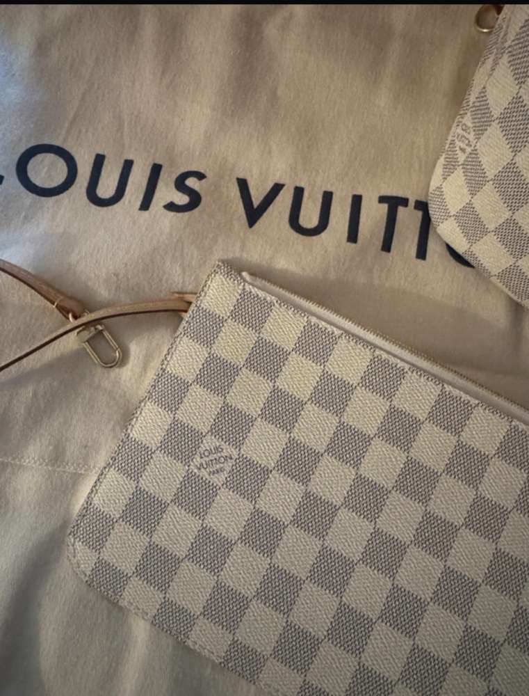 Louis Vuitton Neverfull MM