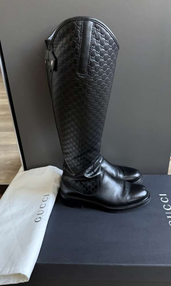 Krásne kožené čižmy Gucci