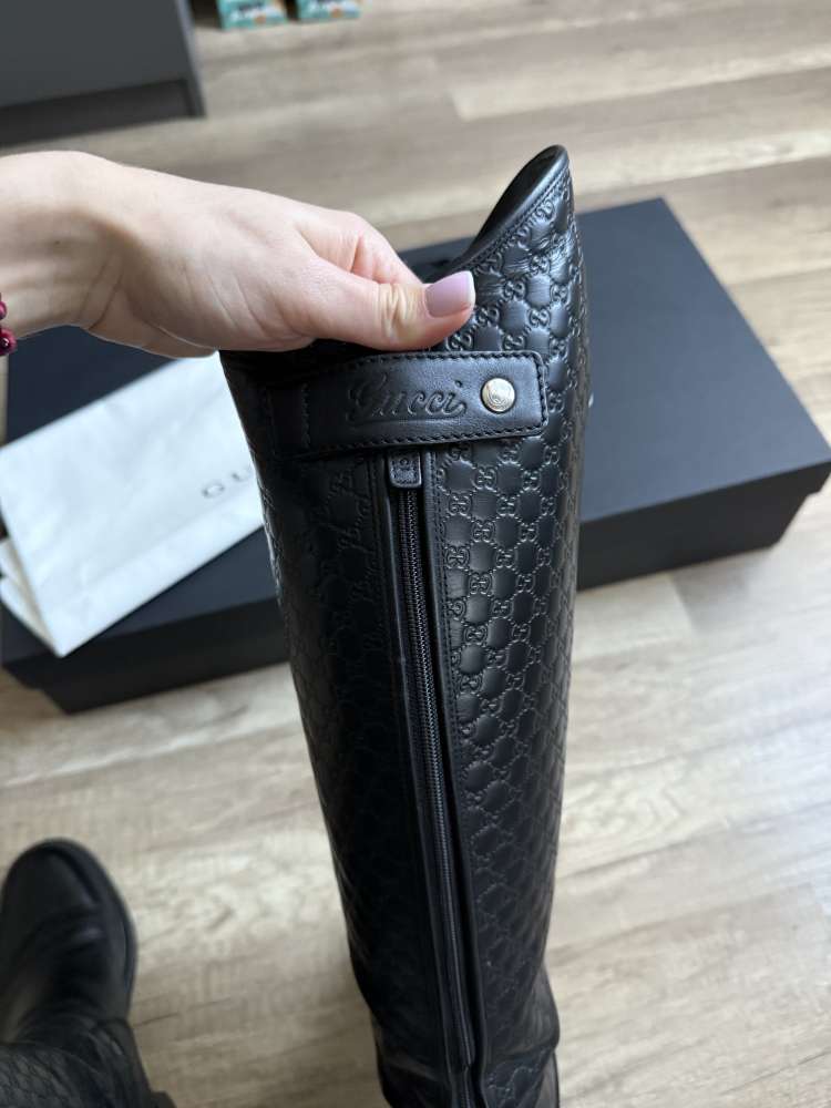 Krásne kožené čižmy Gucci