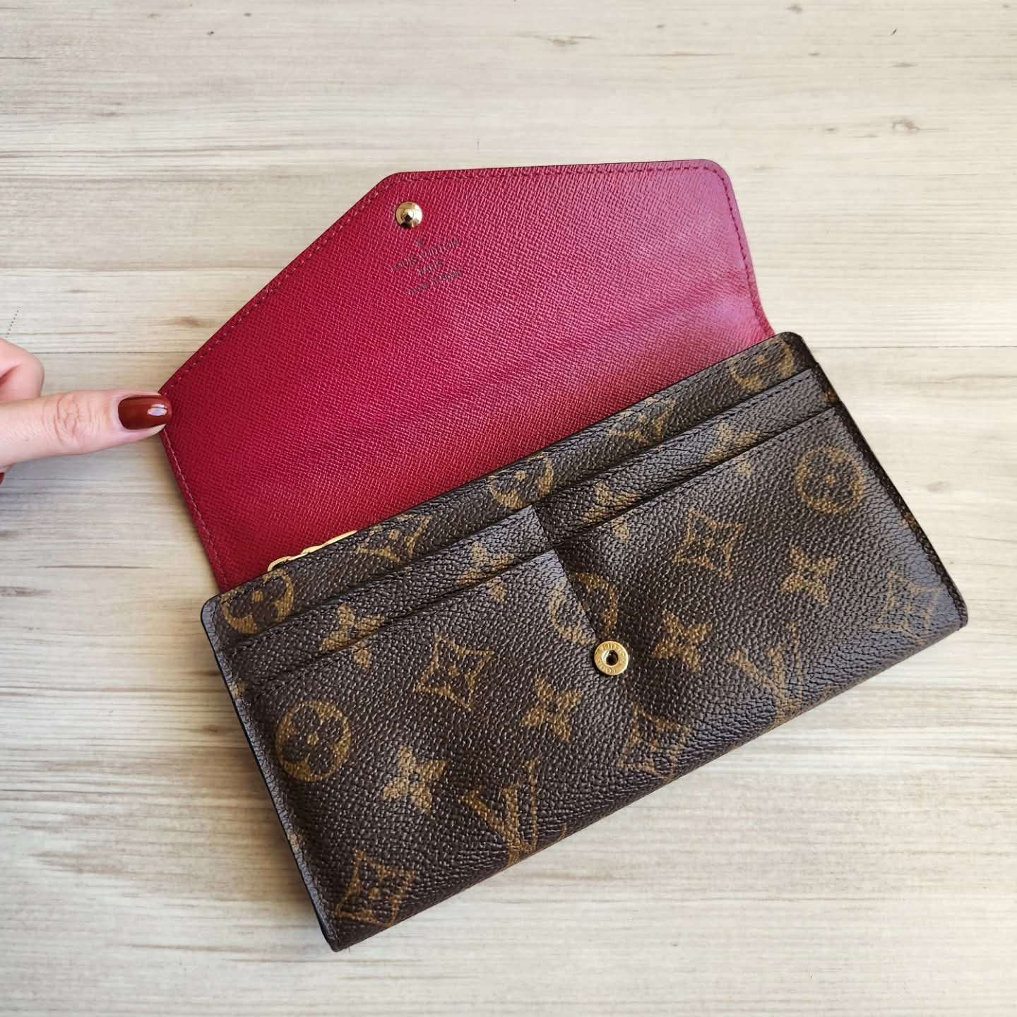 Louis Vuitton Sarah