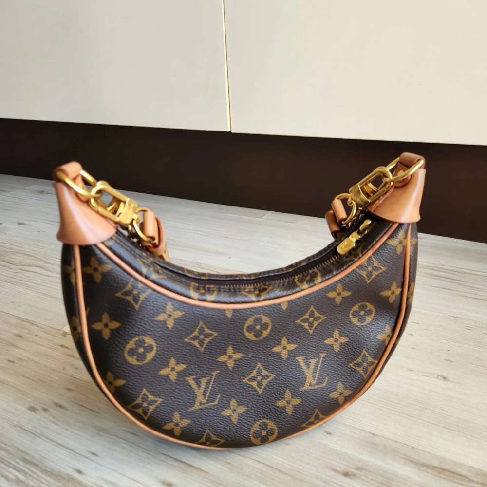 Louis Vuitton Loop