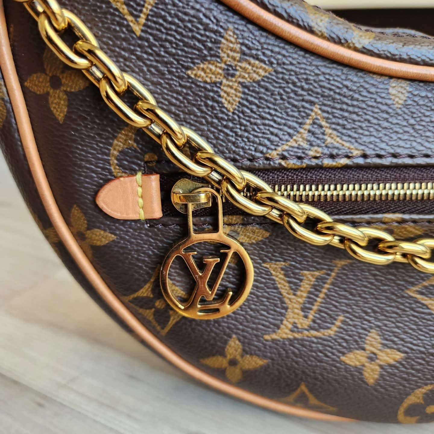 Louis Vuitton Loop