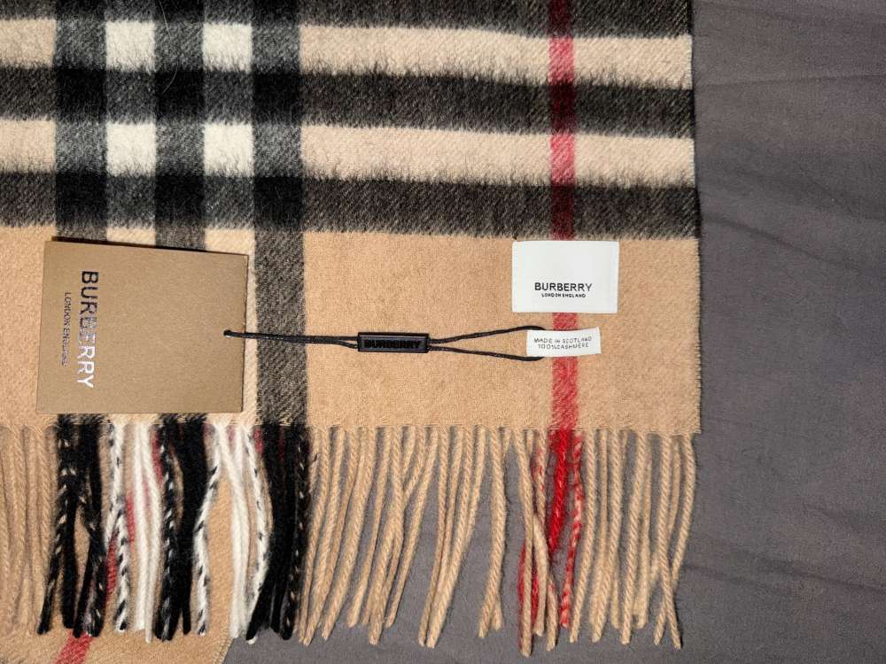Burberry Classic Check Scarf