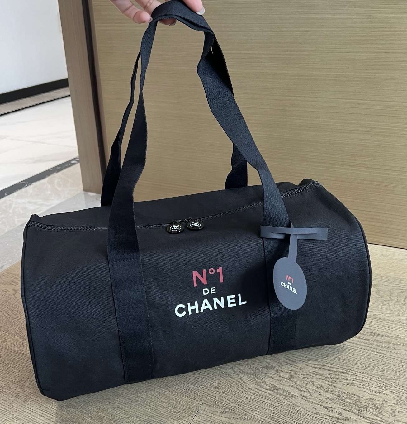 CHANEL BEAUTY ŠPORTOVÁ TAŠKA