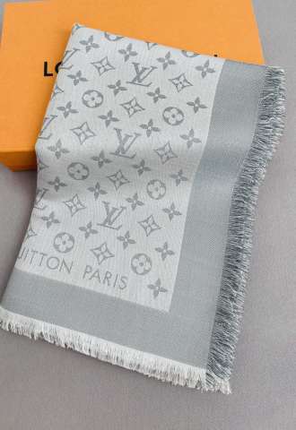 https://vipluxury.sk/LOUIS VUITTON SHAWL
