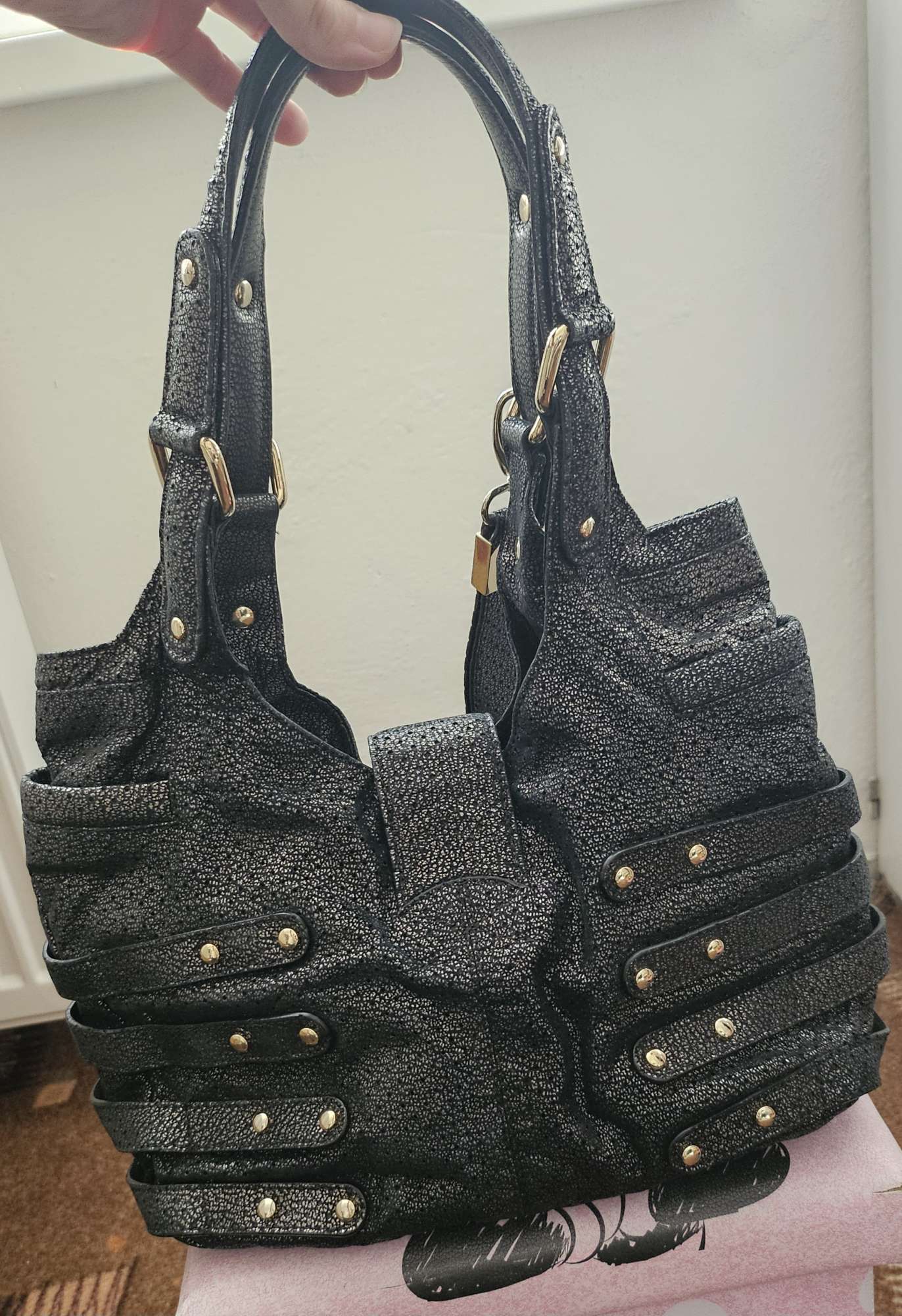 Jimmy Choo kožená kabelka.