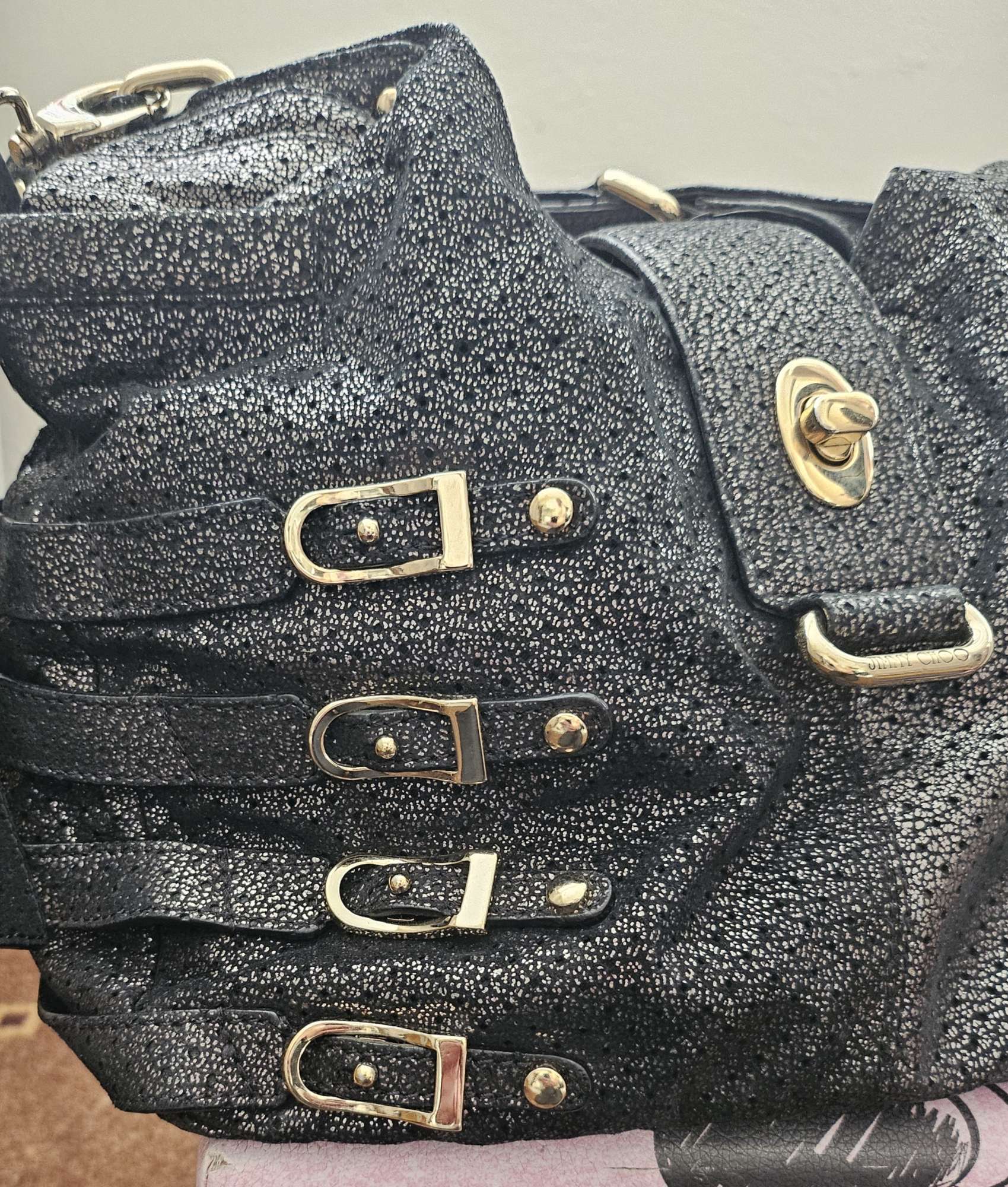 Jimmy Choo kožená kabelka.