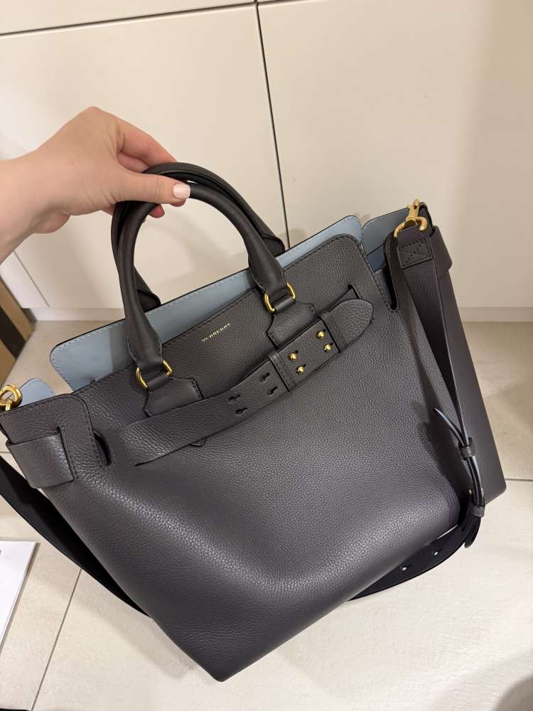 Burberry leather bag