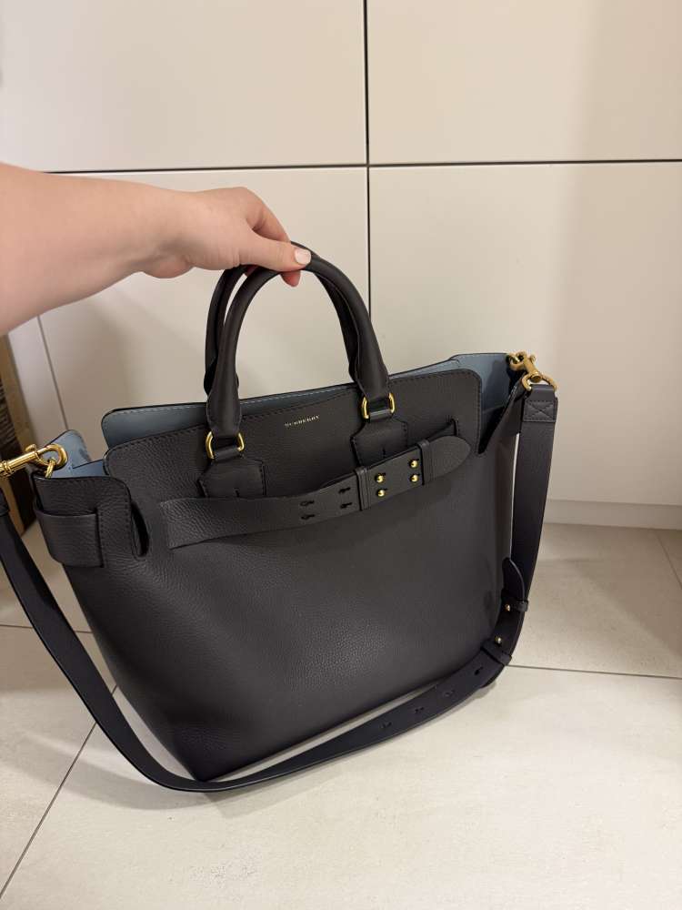 Burberry leather bag