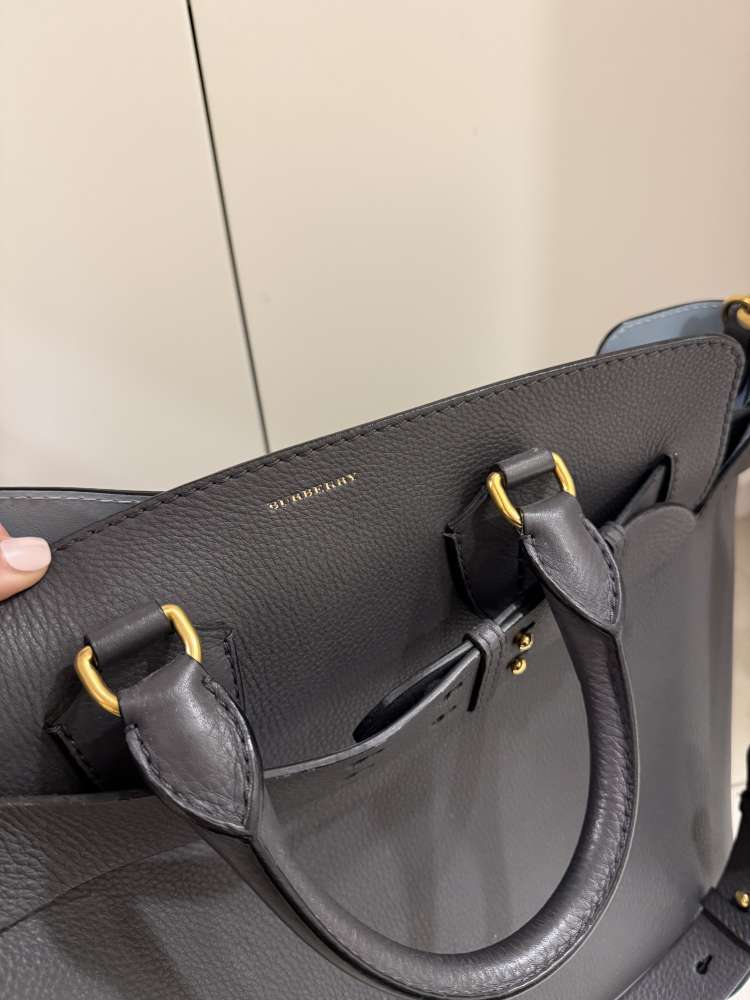 Burberry leather bag
