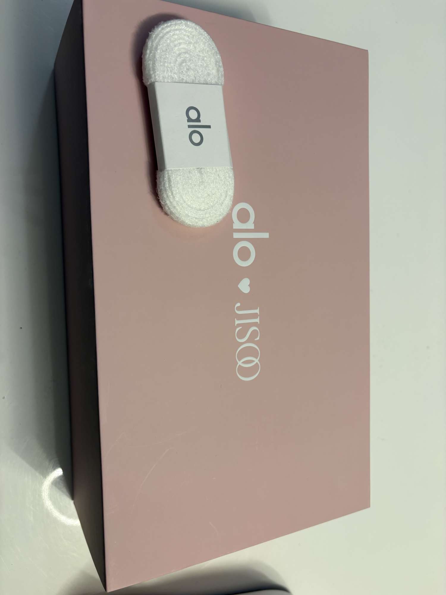 ALO sunset sneaker+Jisso