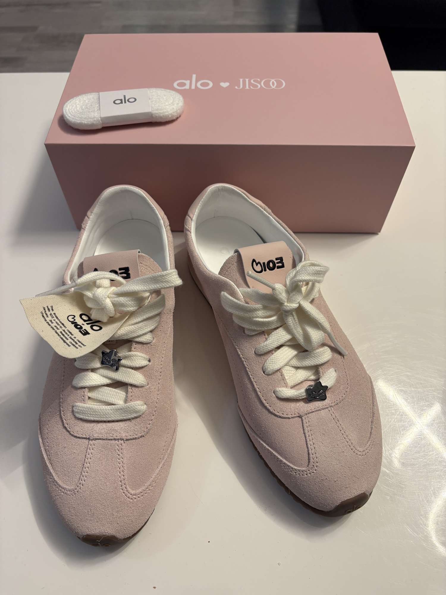 ALO sunset sneaker+Jisso