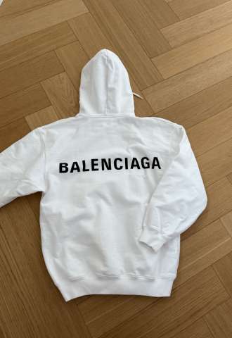 https://vipluxury.sk/Balenciaga mikina