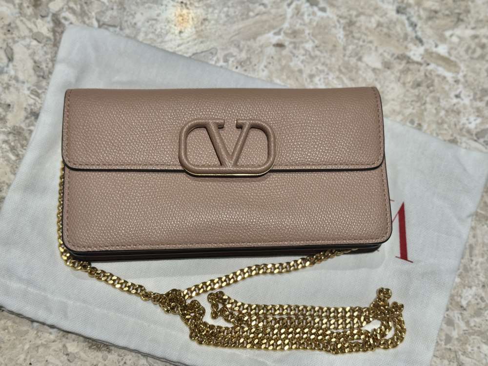 Valentino woc