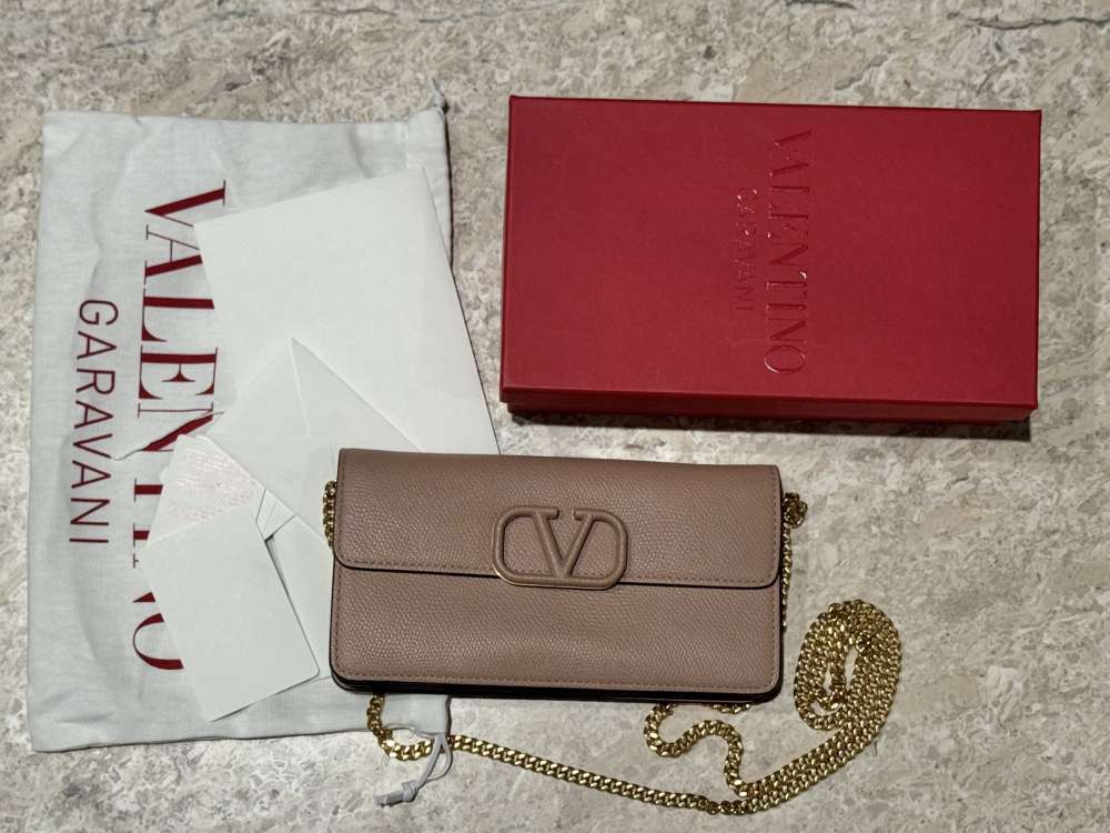 Valentino woc