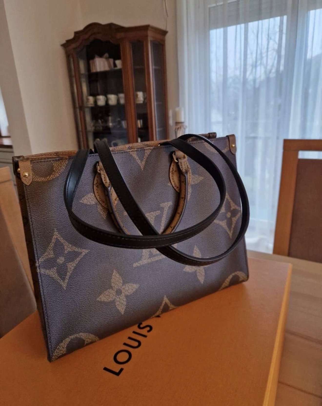 Louis Vuitton Onthego MM