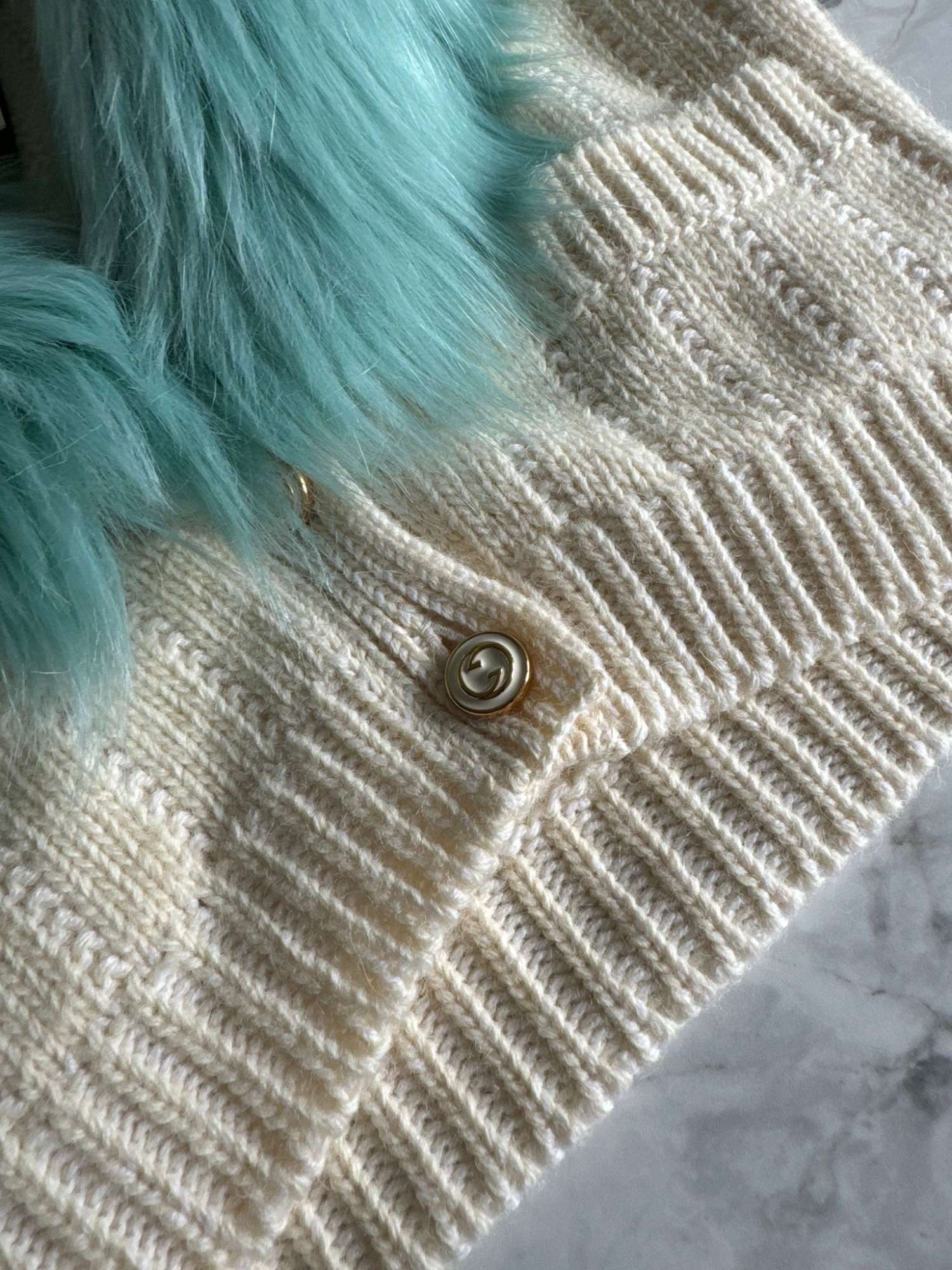 Gucci damsky luxusný  svetrik