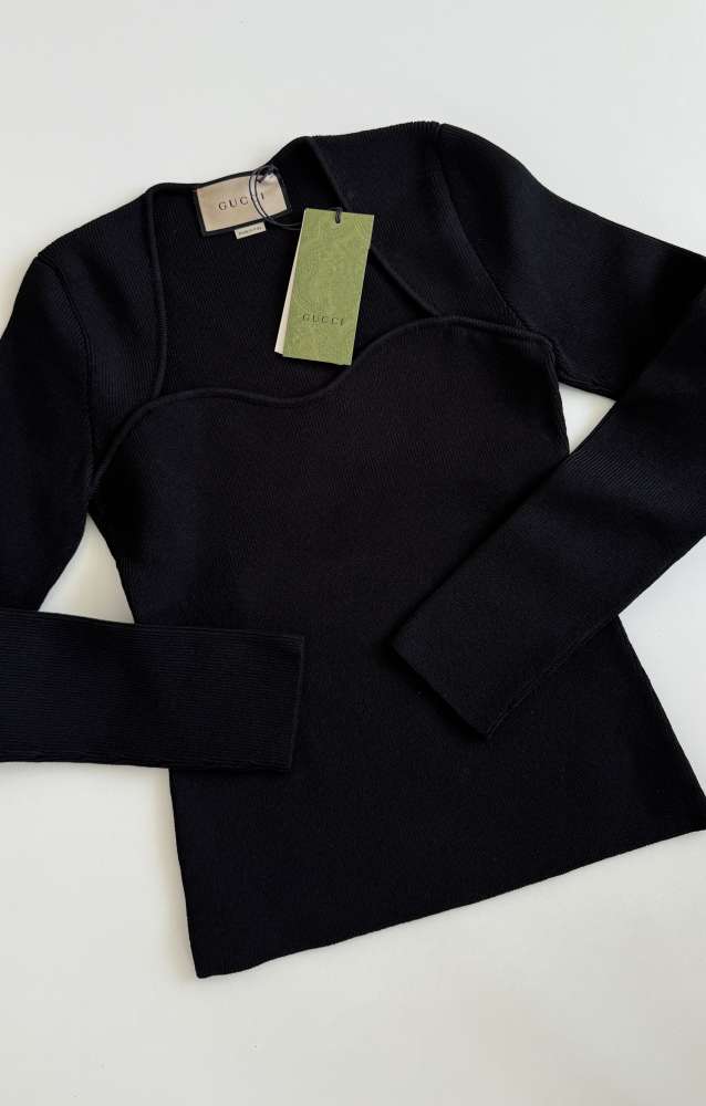 Gucci svetrík
