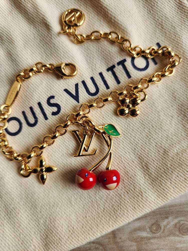 Louis Vuitton Naramek