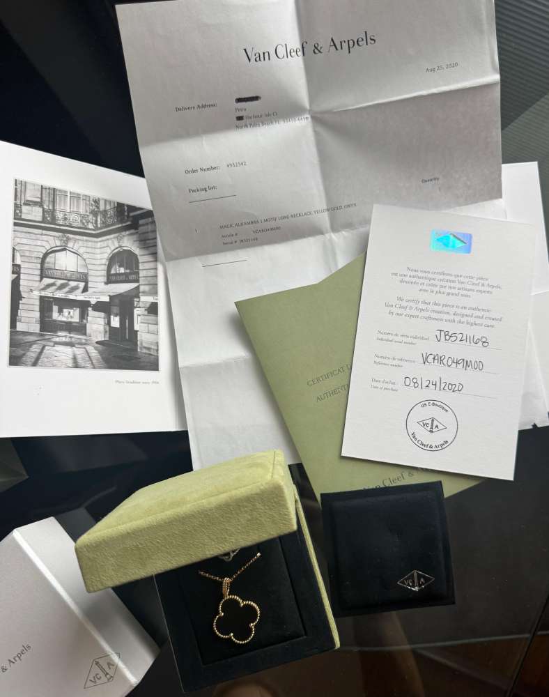 Van Cleef &Arpels nahrdelnik