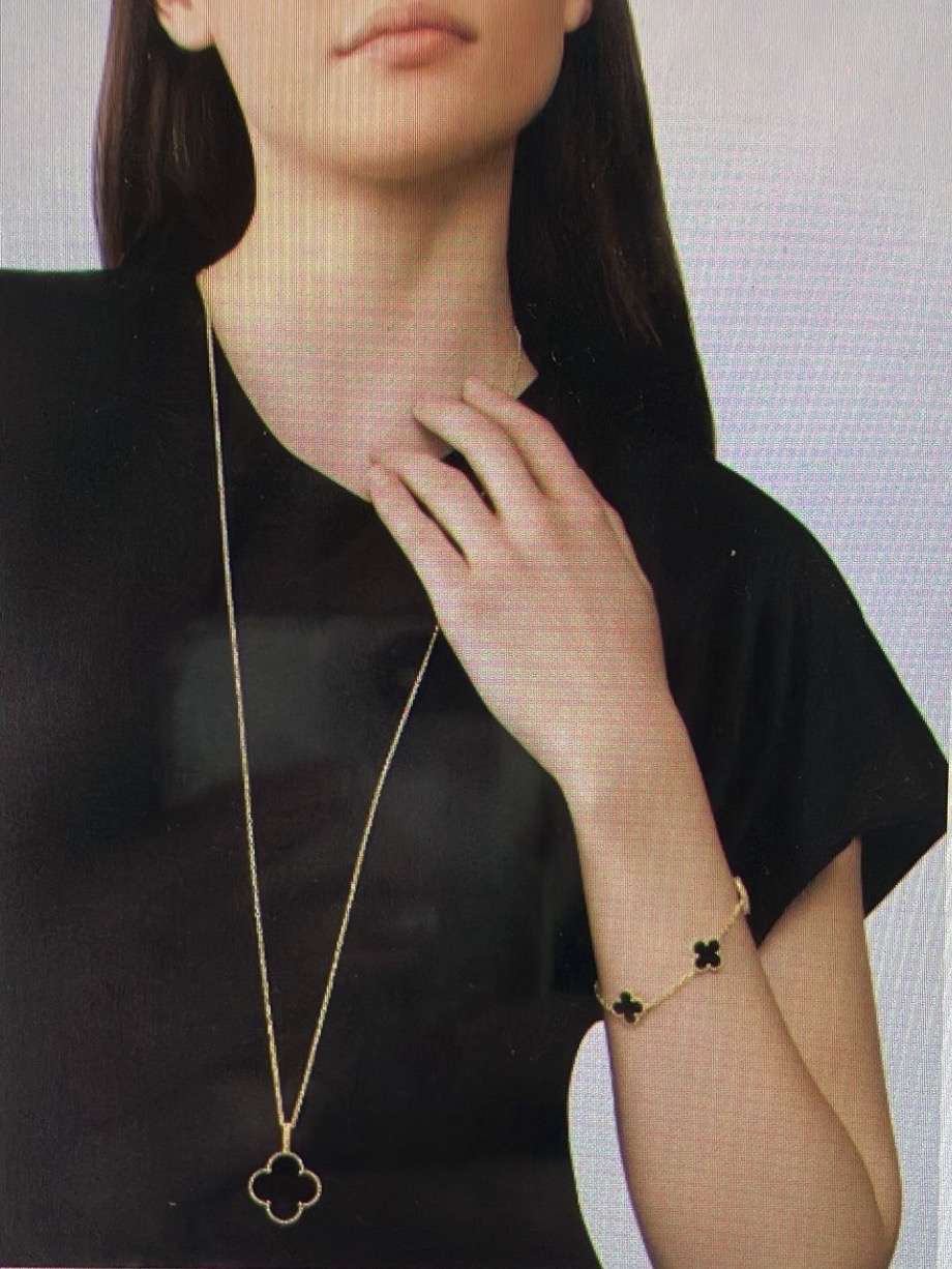 Van Cleef &Arpels nahrdelnik