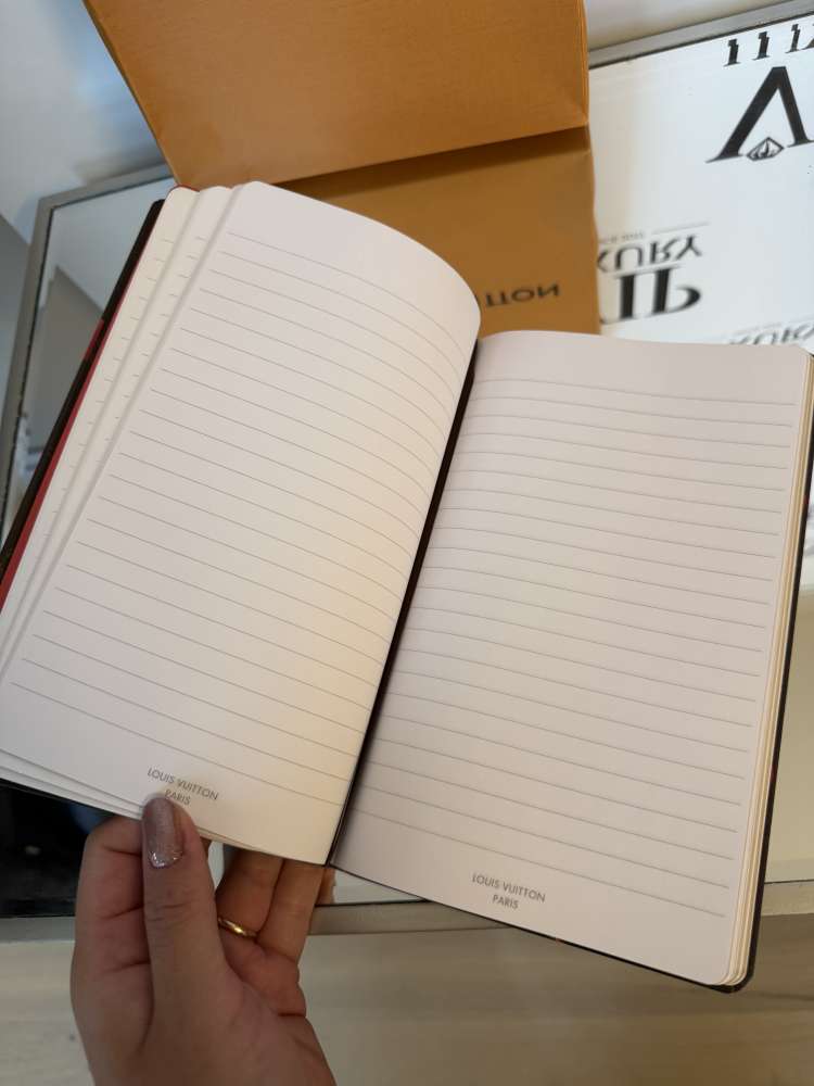 Louis Vuittonx Murakami zápisník