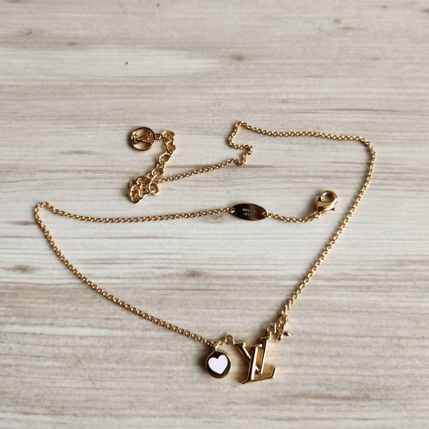 Louis Vuitton Nahrdelnik