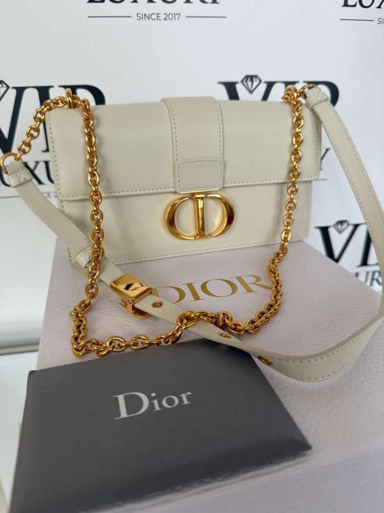 Dior Montaigne 31