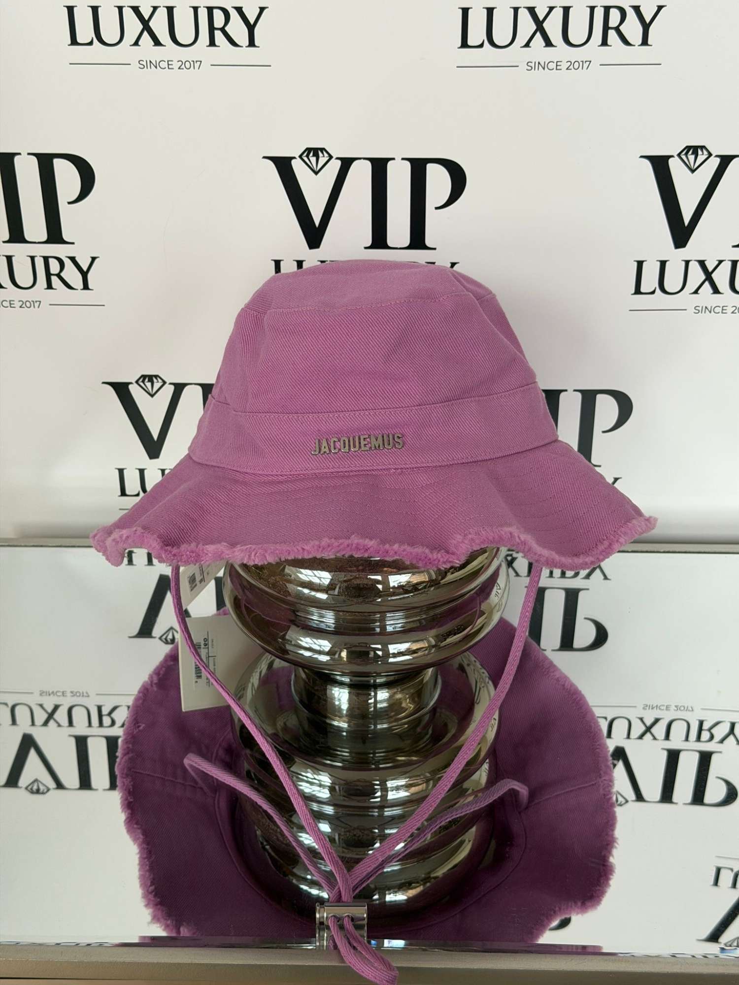 Jacquemus klobuk