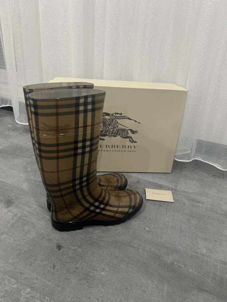 Burberry holinky