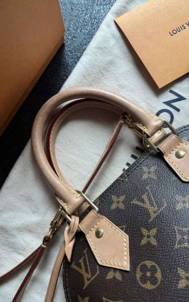 Louis Vuitton Alma BB