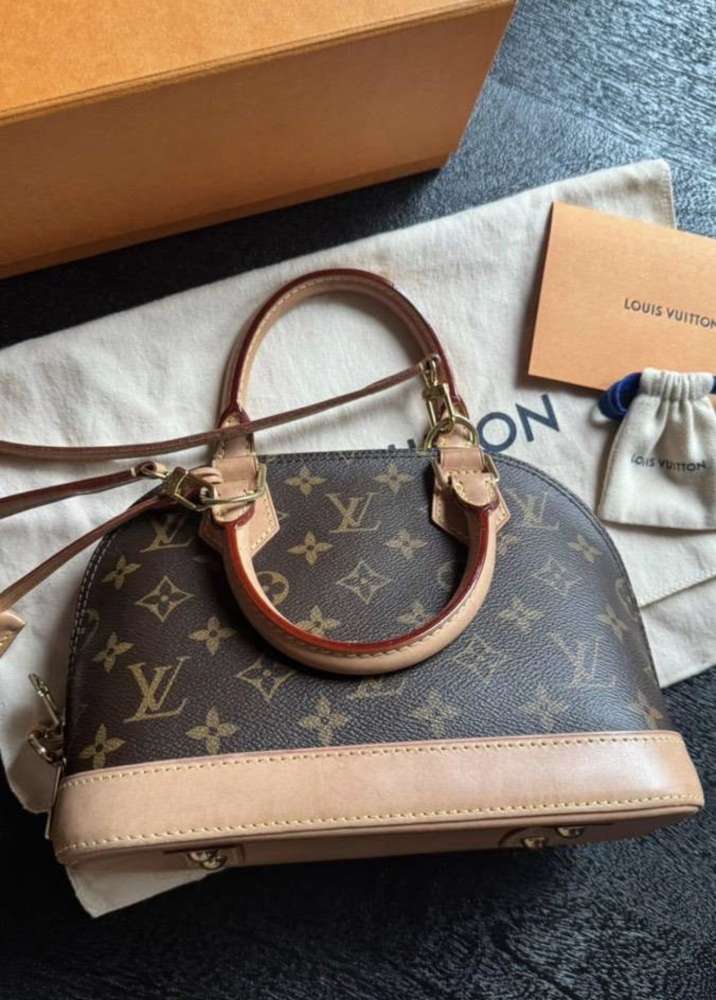 Louis Vuitton Alma BB