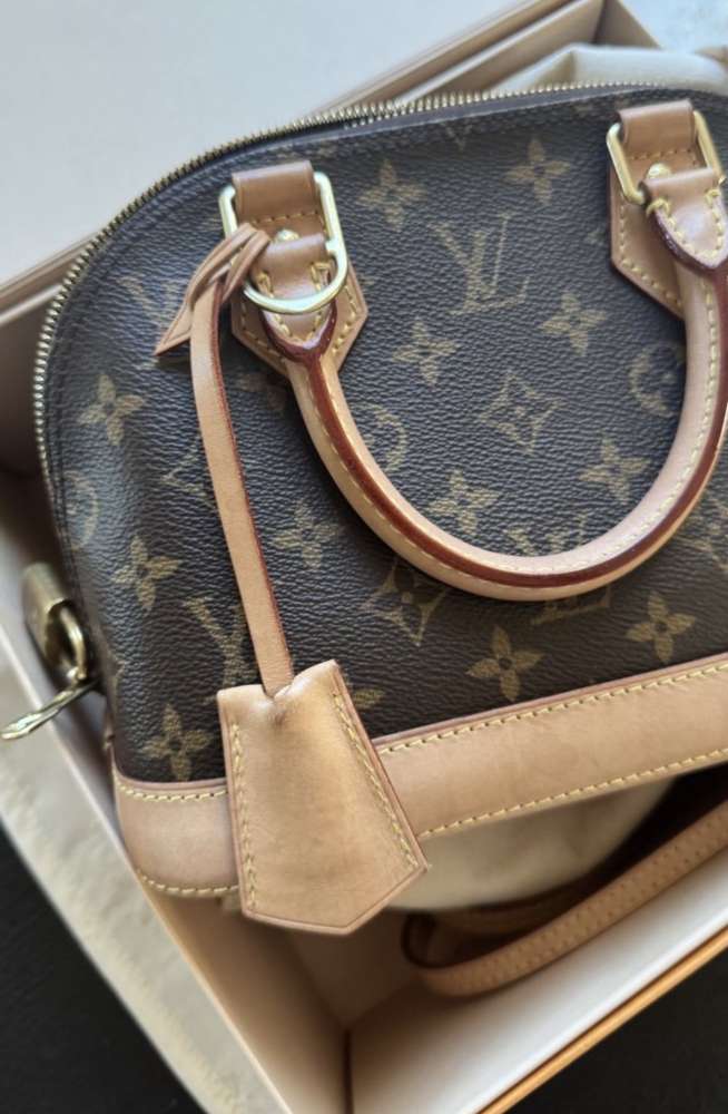 Louis Vuitton Alma BB