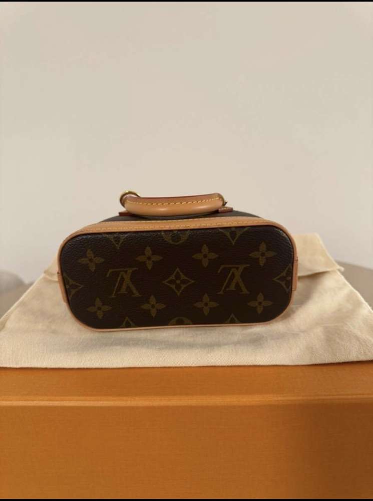 Louis Vuitton Nano Alma