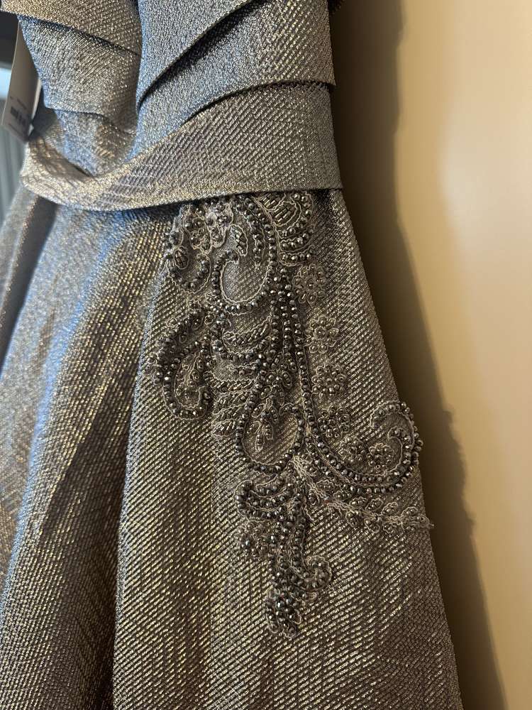 Trblietave plesove saty Paula Richi