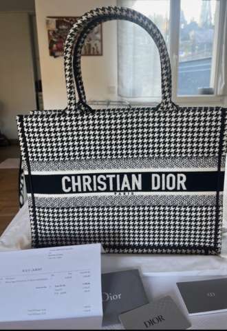 https://vipluxury.sk/Dior tote