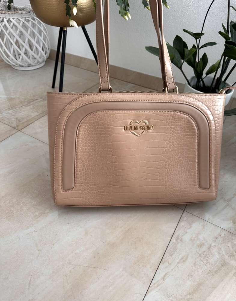 Kabelka love moshino