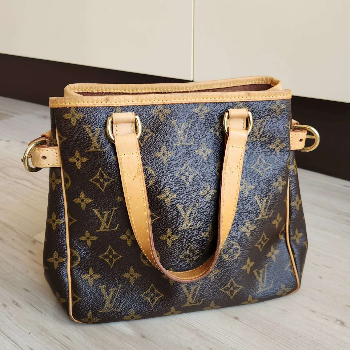 Louis Vuitton Batignolles