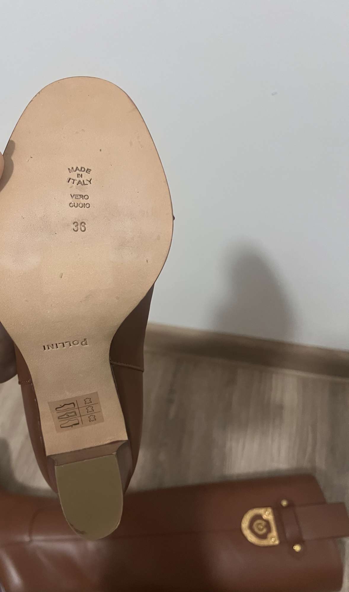 Kožené čižmy Pollini 36