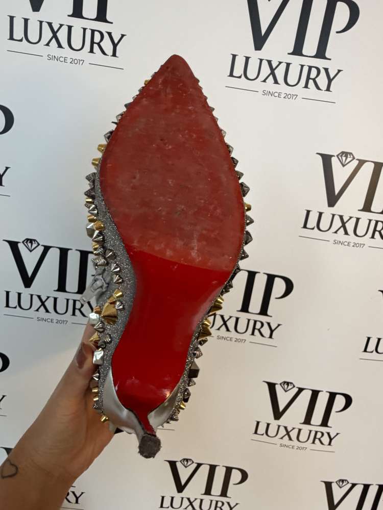 Christian Louboutin čižmy