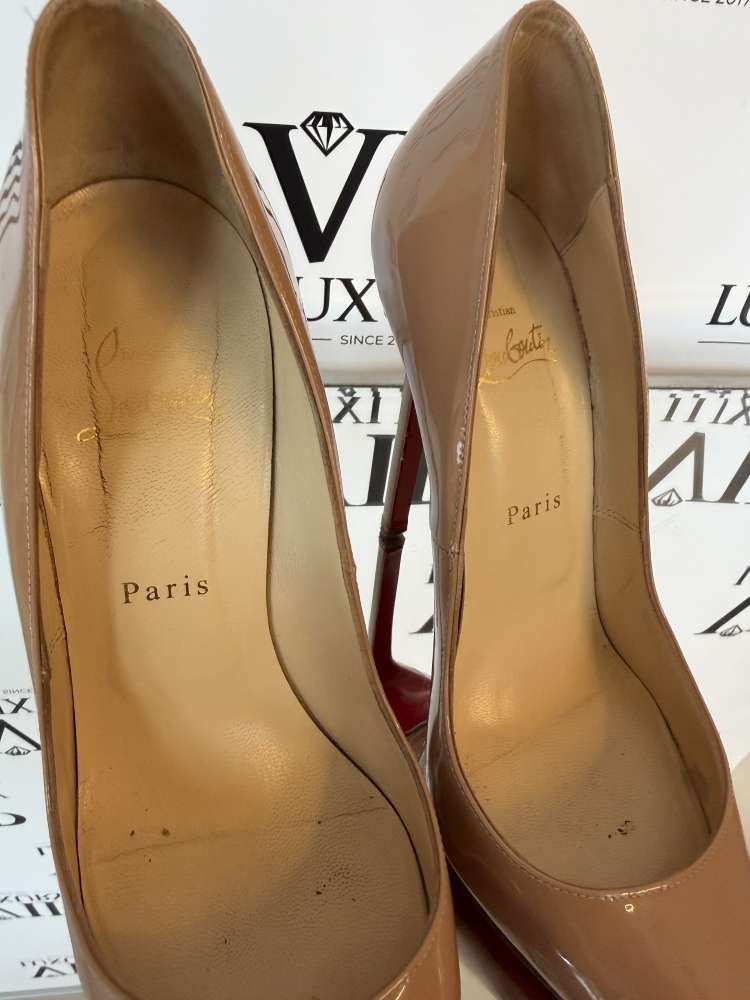 Christian Louboutin lodičky